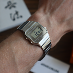 Купити срібні CASIO Retro A700WEV-7AEF зі стальним браслетом в